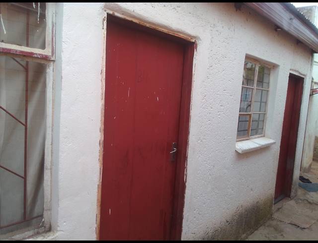 12 BEDROOM HOUSE FOR SALE IN WESTENBURG